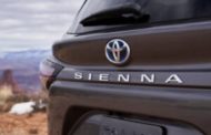 2021 TOYOTA SIENNA FIRST LOOK BY CAR CRITIC STEVE HAMMES